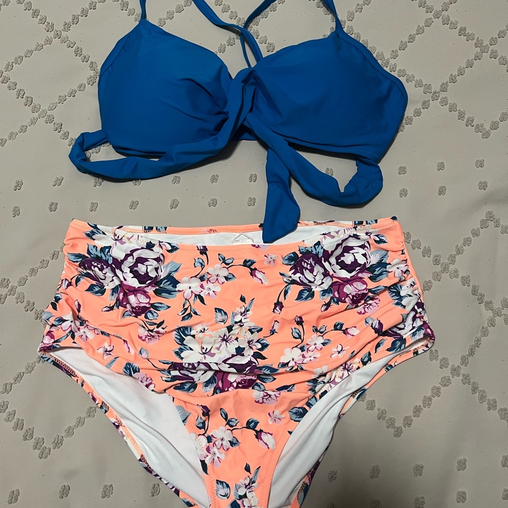 Cupshe Blue Bikini Top and Floral High-Waisted Bottoms